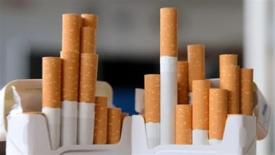 صورة بعد رفع الأسعار.. هل ينتعش سوق السجائر المستوردة والمهربة؟