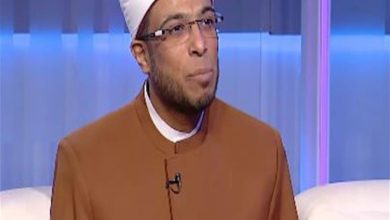 صورة داعية: يوضح أول سؤال يسأله ربنا للعبد يوم القيامة