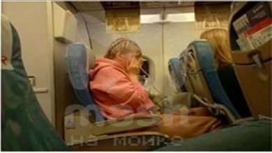 صورة “أشبه بفيلم رعب” انخفاض الأكسجين وأحداث كارثية عاشها ركاب داخل طائرة.. إليك التفاصيل