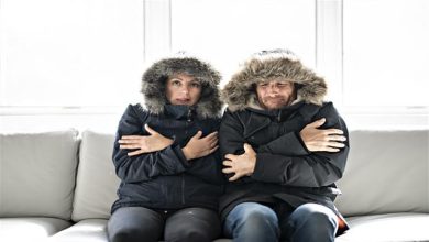 صورة لماذا نشعر ببرودة الطقس في المنزل أكثر من الخارج؟
