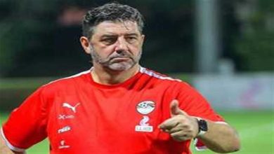 صورة روي فيتوريا: “رفعت سقف توقعات الجماهير المصرية.. وصلاح لاعب متواضع”