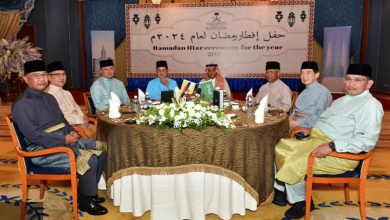 صورة سفير المملكة لدى بروناي دار السلام يُقيم مأدبة إفطار رمضانية