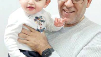 صورة محمد الحرز: أُمّي دربتني لأكون مساعد طباخ لزوجتي  أخبار السعودية