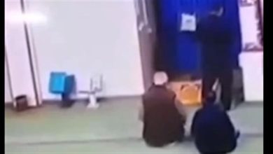 صورة فيديو مؤثر- رفع أذان الفجر وفارق الحياة.. وفاة إمام مسجد تثير تعاطفاً