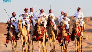 صورة «الهجانة» تعايد بادية تبوك  أخبار السعودية
