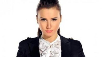 صورة فنانة تتهم سائق بالتحرش بها في طريق الضبعة