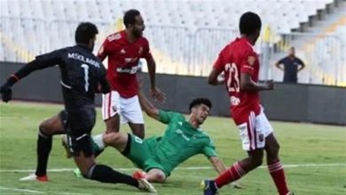 صورة تعرف على حكام مباراة الاتحاد والأهلي