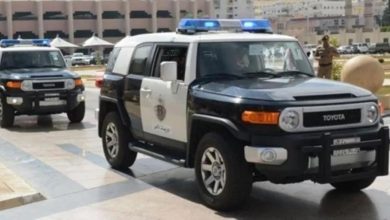 صورة شرطة مكة المكرمة تقبض على مقيمين ومواطن لنشرهم إعلانات حملات حج وهمية ومضللة