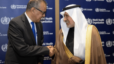 صورة الدكتور الربيعة يلتقي المدير العام لمنظمة الصحة العالمية ويبحثان تعزيز التعاون