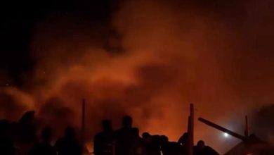 صورة الاحتلال يرتكب مجزرة في رفح: 28 شهيداً وعشرات الجرحى بقصف استهدف مخيماً للنازحين (فيديو)