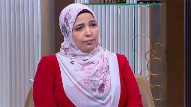 صورة أمينة الفتوى: هذا الفعل بين النساء من أكبر الكبائر