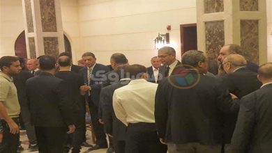 صورة بقيادة الخطيب.. مجلس إدارة الأهلي يؤدي واجب العزاء في نجل محمود طاهر (صور)