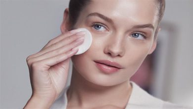 صورة الأطعمة التي يجب تناولها وتجنبها للحصول على بشرة صحية