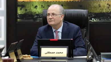 صورة مصطفى يعلن تعميم الحكومة للبرنامج التنفيذي لخطة التعافي وإعمار غزة