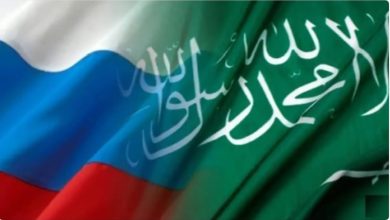 صورة نائب رئيس مجلس الشورى يستعرض العلاقات الثنائية مع نائب رئيس مجلس النواب الروسي