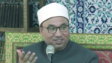 صورة عالم أزهري يرد على شبهة في تحديد تاريخ المولد النبوي