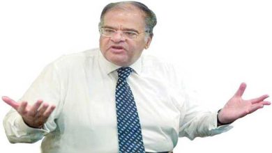 صورة ممدوح عباس: “الزمالك مستعد للسوبر.. وحاولت أجيب 5 تذاكر لشيكابالا قالولي خلصت”
