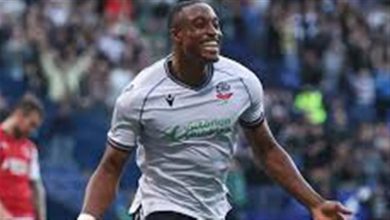 صورة إصابة لاعب في دوري الدرجة الأولى الإنجليزي بسبب “عطسة”.. ما القصة؟