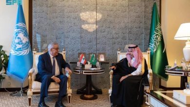 صورة وزير الخارجية يستعرض مع نظيره اللبناني التطورات الراهنة على الساحة اللبنانية وخطورة اتساع رقعة العنف  أخبار السعودية