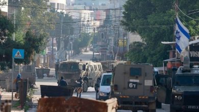 صورة الاحتلال يداهم الحي الشرقي في جنين ويحاصر منزلا ويحتجز عددا من المواطنين