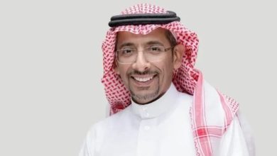 صورة وزير الصناعة والثروة المعدنية يبدأ زيارة رسمية إلى إيطاليا