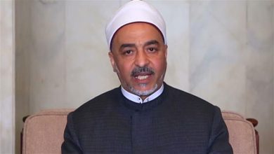 صورة أستاذ تفسير: الفقراء يمرون سريعا من الحساب قبل الأغنياء
