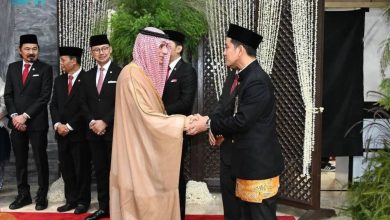 صورة وزير الدولة للشؤون الخارجية يمثل المملكة في حفل تنصيب رئيس إندونيسيا  أخبار السعودية
