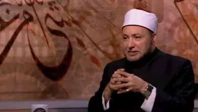 صورة أمين الفتوى: العقاب بالامتناع عن العلاقة الزوجية حرام شرعا