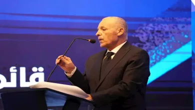 صورة هاني أبوريدة: سنعمل لإعادة الجماهير بالكامل.. والأهلي والزمالك يتفقان على رئيس حكام أجنبي
