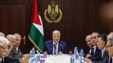 صورة المجلس المركزي الفلسطيني يقرر بالأغلبية الساحقة استحداث منصب نائب رئيس اللجنة التنفيذية للمنظمة نائب الرئيس