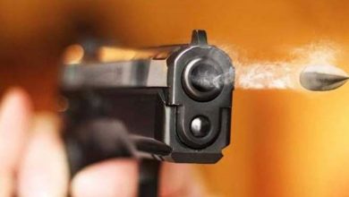 صورة سطو مسلح نفذه 5 مسلحين على محل مجوهرات في الخليل وإصابة خطيرة لصاحبه