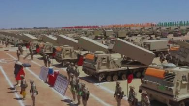 صورة الاعلام العبري : الجيش المصري ينشر دبابات “باتون” و”أبراهامز” وسط سيناء..
