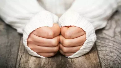 صورة ما السر وراء الشعور بالبرد في الطقس الحار؟