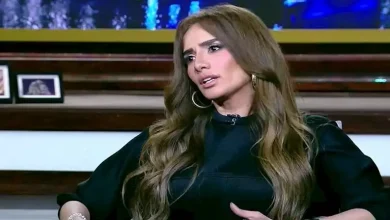 صورة الأسود يليق بها.. زينة بإطلالة ناعمة في البحر الأحمر السينمائي