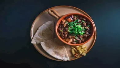 صورة احذر.. تناول الفول بهذه الطريقة يضر قلبك ويرفع الكوليسترول