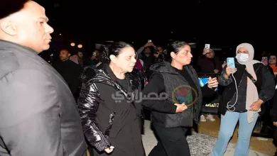 صورة “الحزن يظهر على وجهها”.. إسعاد يونس تصل عزاء الفنان الراحل نبيل الحلفاوي
