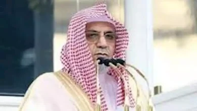 صورة خطيب المسجد الحرام: التمسك بالرجولة يرسخ في المجتمع قوته ويحفظ للأسر ت