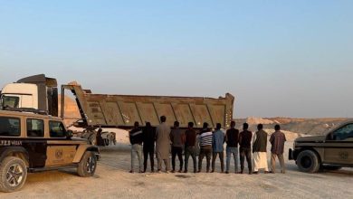 صورة ضبط 12 مقيماً مخالفاً لنظام البيئة لاستغلالهم الرواسب في الرياض  أخبار السعودية