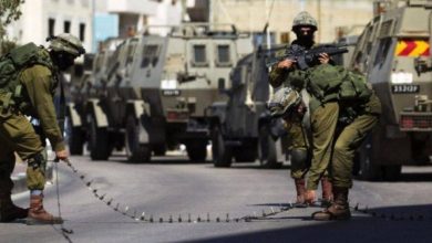 صورة الاحتلال يقتحم مناطق بالخليل ورام الله ونابلس ويحطم مركبات للفلسطينيين