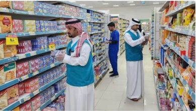 صورة أمانة الشمالية تغلق 8 منشآت وتحرر 109 مخالفات خلال 964 جولة رقابية في رفحاء