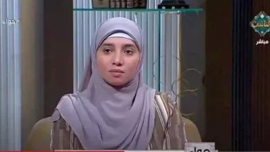 صورة من سن كام نلبس الحجاب؟.. عضو مركز الأزهر تجيب