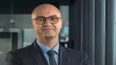 صورة رئيس تنظيم الاتصالات: جمركة 16 هاتف محمول فقط في أول يوم من تفعيل القرار