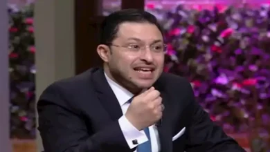 صورة محمد على يوضح حكم بدء الصلاة عند سماع الأذان؟