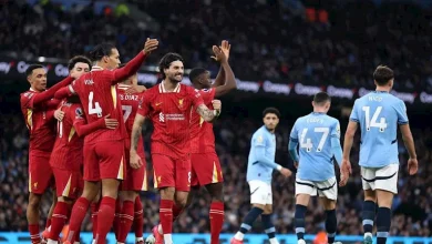 صورة بعد هدية اليونايتد.. متى يستطيع ليفربول الفوز بلقب الدوري الإنجليزي الممتاز؟