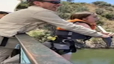 صورة فيديو صادم.. مدرب يدفع فتاة من فوق جسر رغم صراخها ورعبها