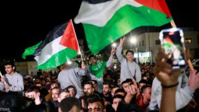 صورة بدء عملية تبادل الأسرى الفلسطينيين والاسرائيليين ضمن المرحلة الاولى من اتفاق “انهاء الحرب”