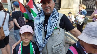 صورة يوم الأرض الفلسطيني: صمود مستمر في وجه الإبادة والمعاناة ..