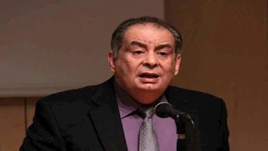 صورة ديني الحب”.. يوسف زيدان يجيب على سؤال أميرة بدر “دينك إيه