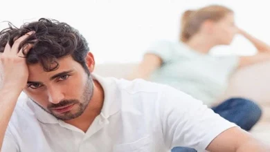 صورة سيدة تكتشف خيانة زوجها بطريقة غريبة.. السر في الصيدلية