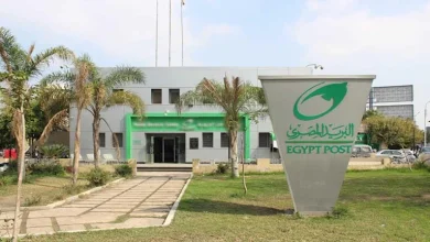 صورة “رئيس البريد” تكرم أبناء العاملين المتفوقين دراسياً على مستوى الجمهوري